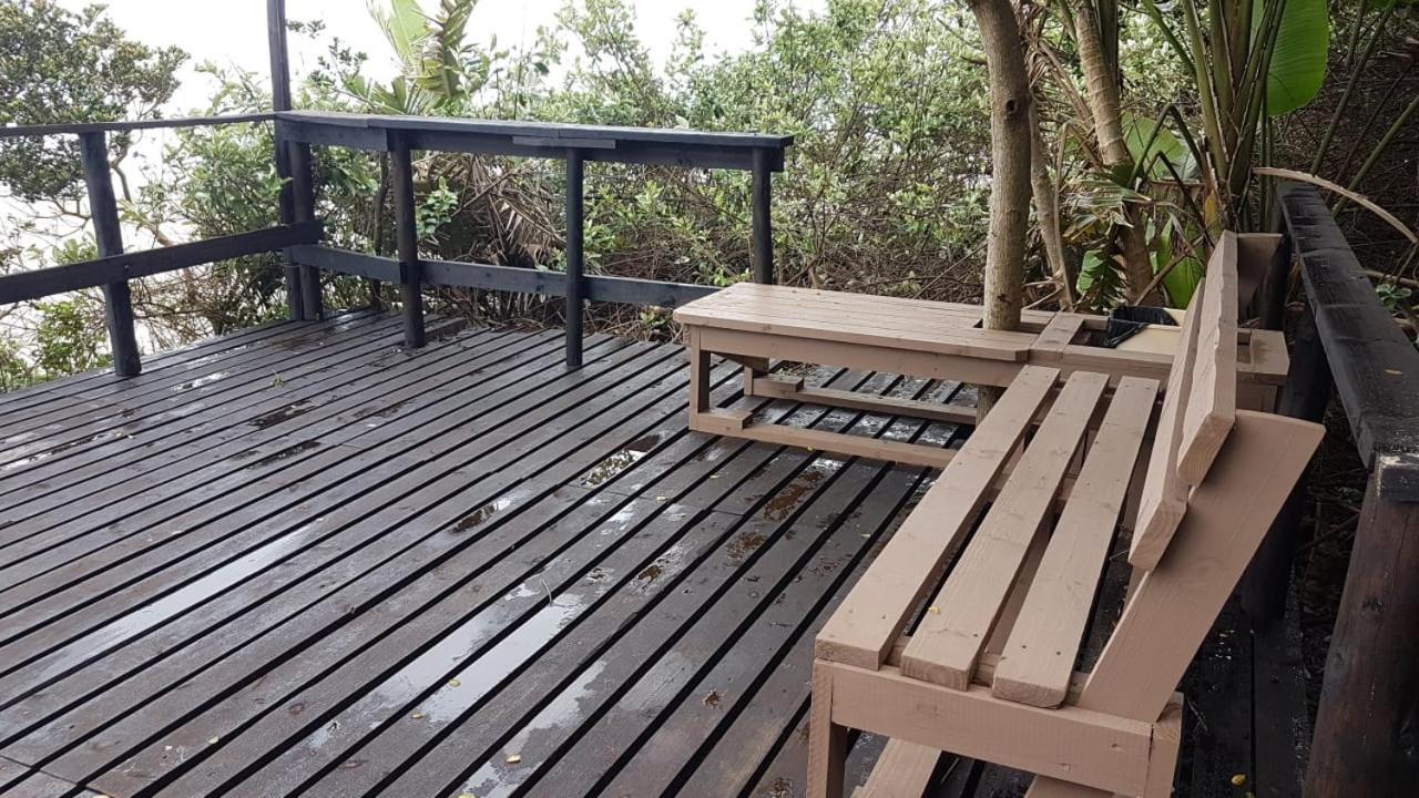 Direct Access To The Beach Port Edward Εξωτερικό φωτογραφία